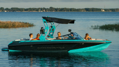 Super Air Nautique on water